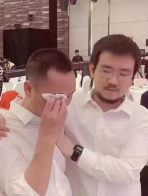 比特大陆内斗：创始人兼最大股东被禁入办公区 | 风眼前线 - 配图5